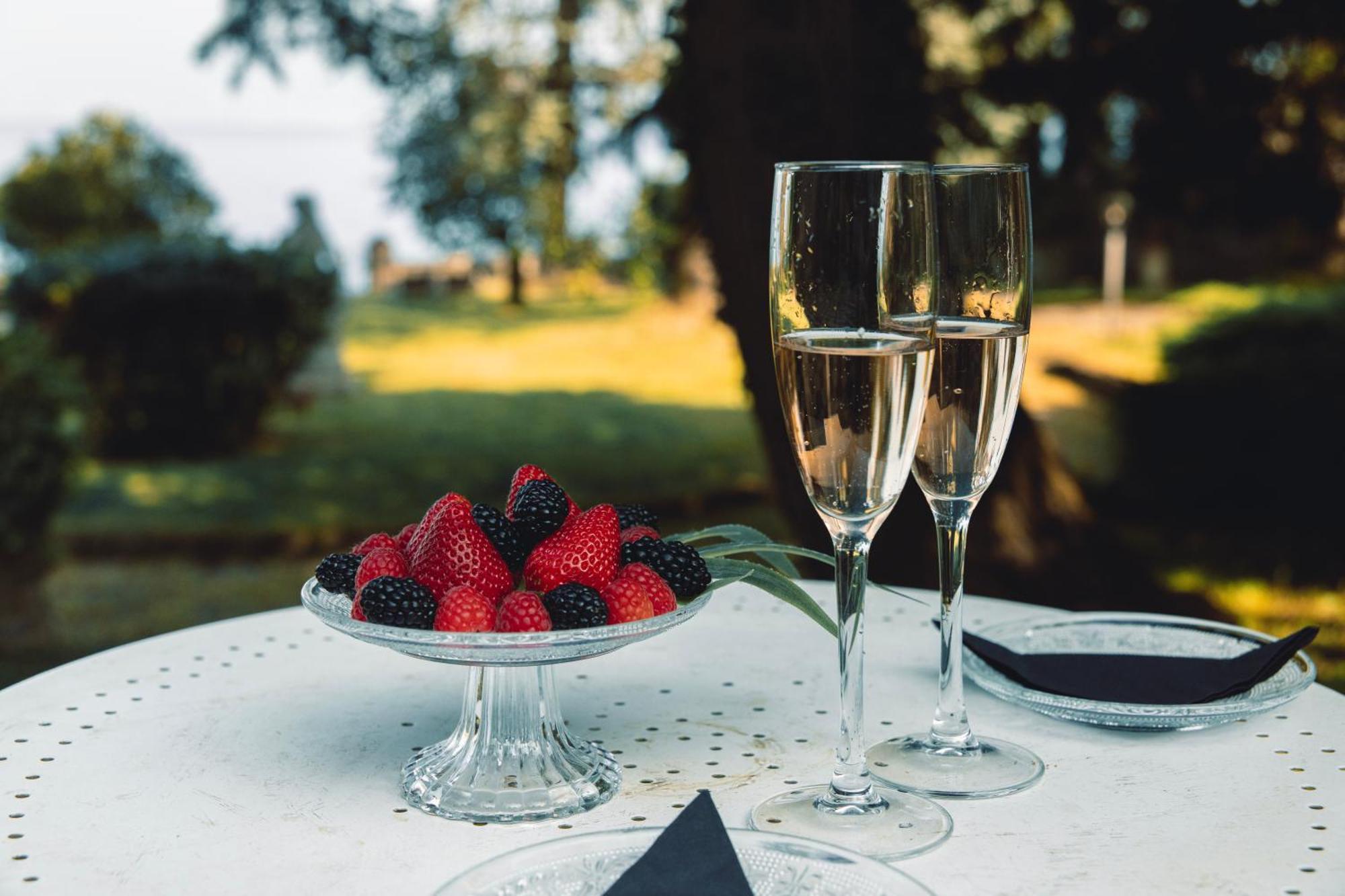 טוסקולנו מדרנו Villa Mimosa Au Lac - Estella Hotels Italia מראה חיצוני תמונה