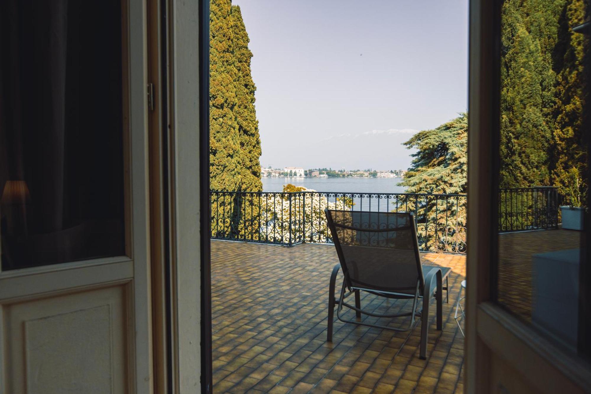טוסקולנו מדרנו Villa Mimosa Au Lac - Estella Hotels Italia מראה חיצוני תמונה